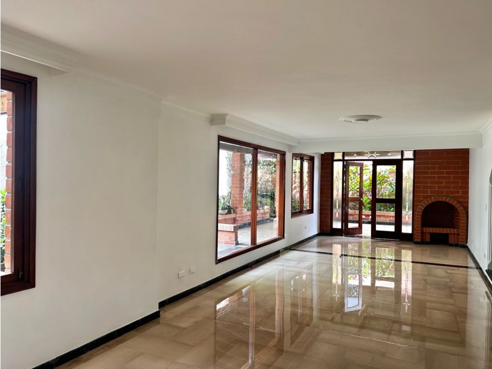 Casa en El Poblado Loma de Los Parra, 3 alcobas, estudio, jardín inter — foto 6