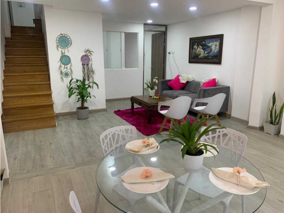 Casa y apartamento en el Poblado Medellín por la superior — foto 2