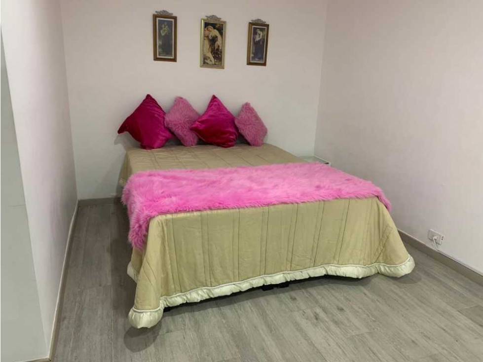 Casa y apartamento en el Poblado Medellín por la superior — foto 6