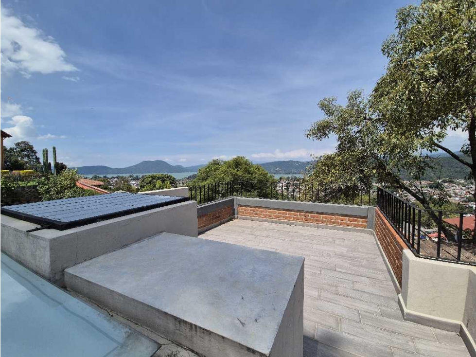 CASA EN EL PUEBLO CON HERMOSA VISTA - 1