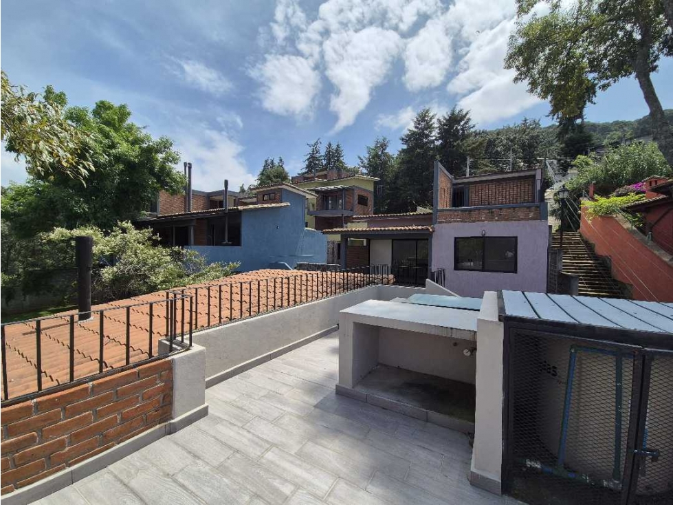 CASA EN EL PUEBLO CON HERMOSA VISTA - 2