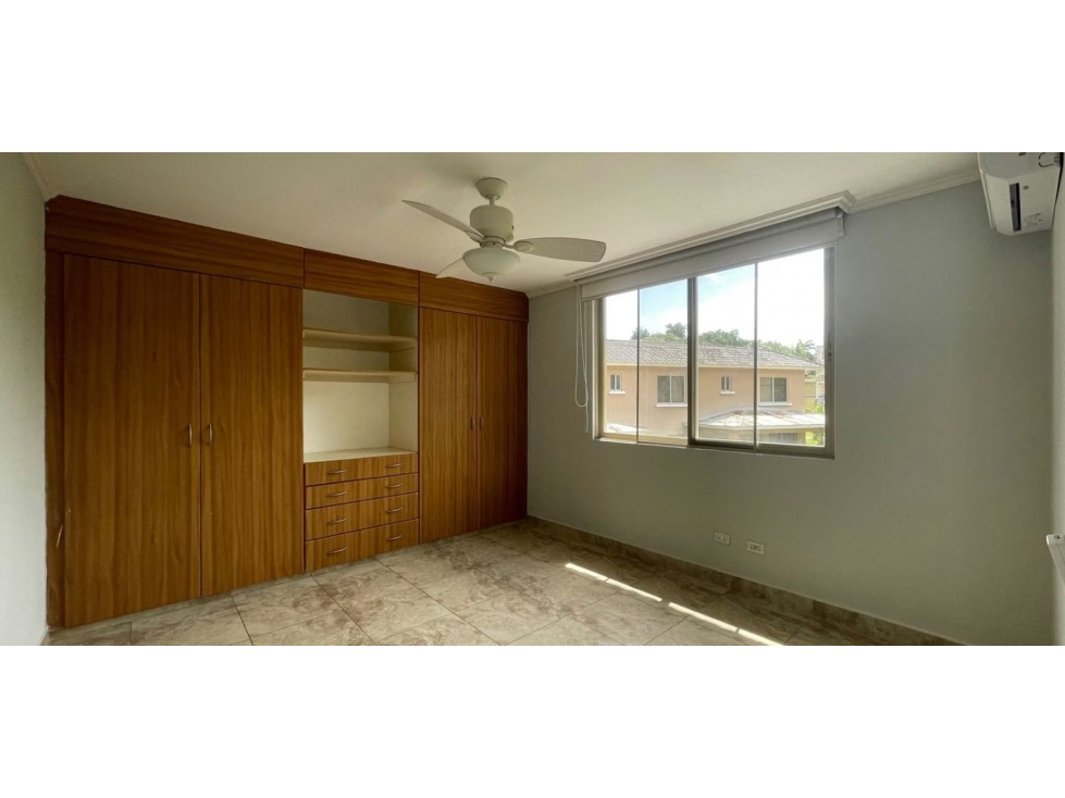 CASA EN EMBASSY GARDENS CON PISCINA EN CLAYTON 4 REC 550M2 — foto 6