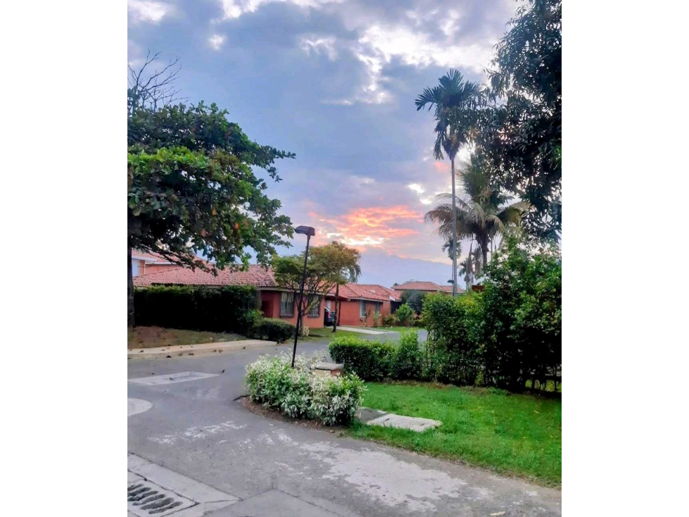 casa en en venta al sur cali el castillo jamundi herreria 4 alcobas