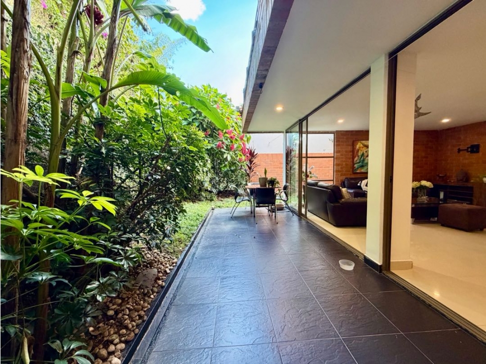 CASA DE 3 NIVELES EN ENVIGADO - EL ESMERALDAL — foto 2