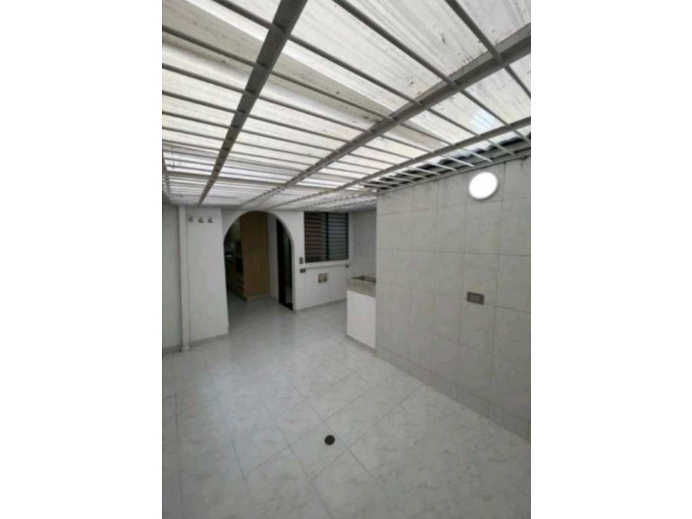 CASA EN ENVIGADO TRANSVERSAL INTER INTERMEDIA 2 NIVELES CERCA A C.C — foto 5