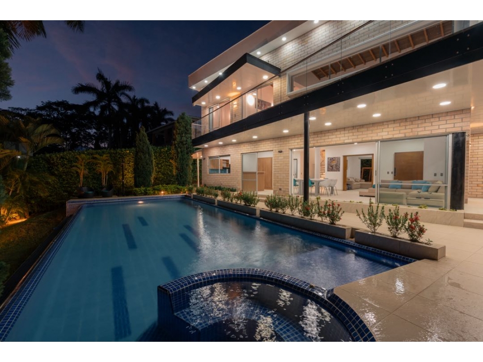 CASA EN EXCLUSIVA PARCELACIÓN SAN JERÓNIMO A 5 MIN DE EL ÉXITO - 2