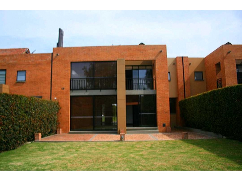 Casa en Fontanar224m2 lote 445
