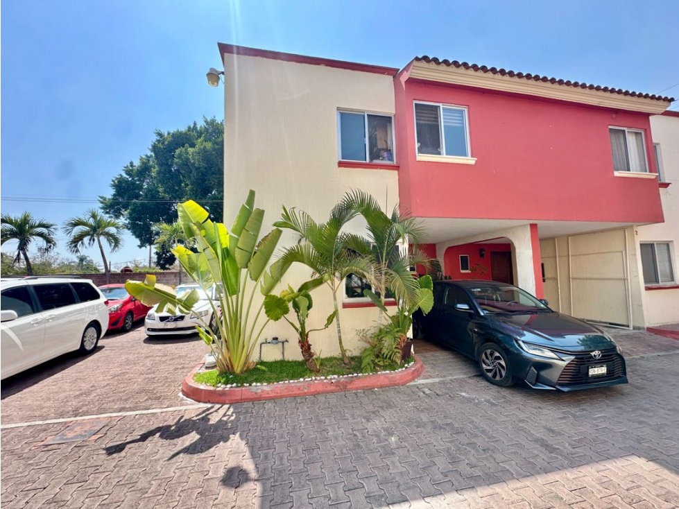 Casa en condominio con alberca Jiutepec Morelos