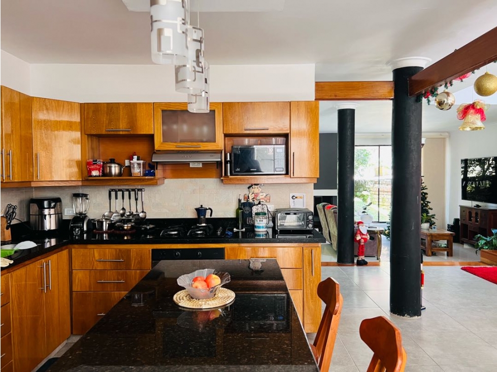 Casa en la cola del zorro - Poblado — foto 3