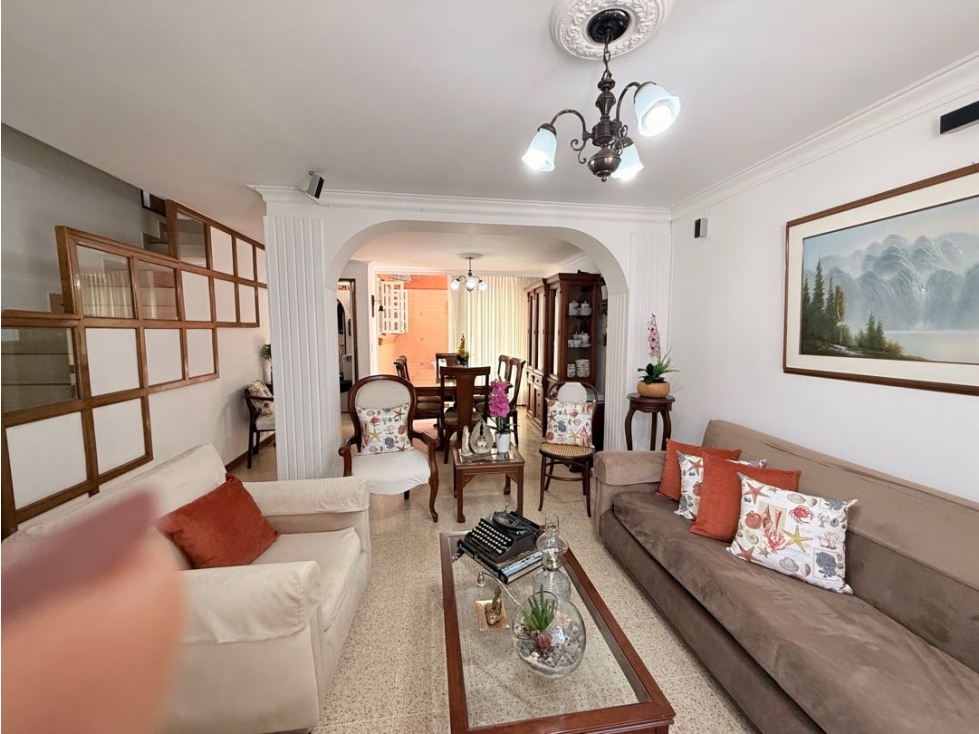 Casa en la Concha| 187 M2| 3 alcobas| 2 niveles