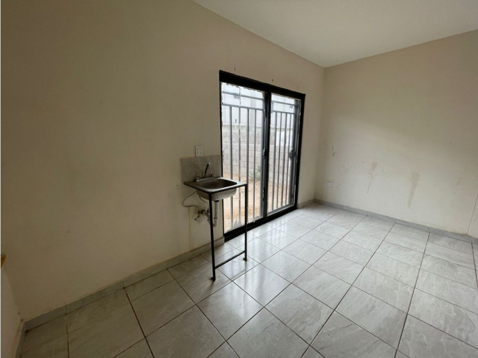 Casa en Las Acacias I: Entrega Inmediata y Certeza Jurídica — foto 4