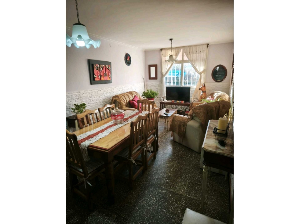 VENTA DE CASA EN LAS COMPUERTAS- LUJAN DE CUYO - 6