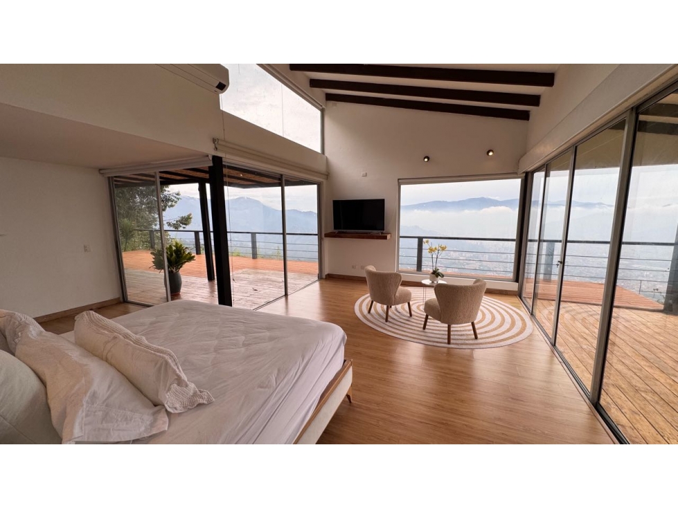 Casa amoblada Palmas con vista a Medellín Venta o arriendo — foto 4