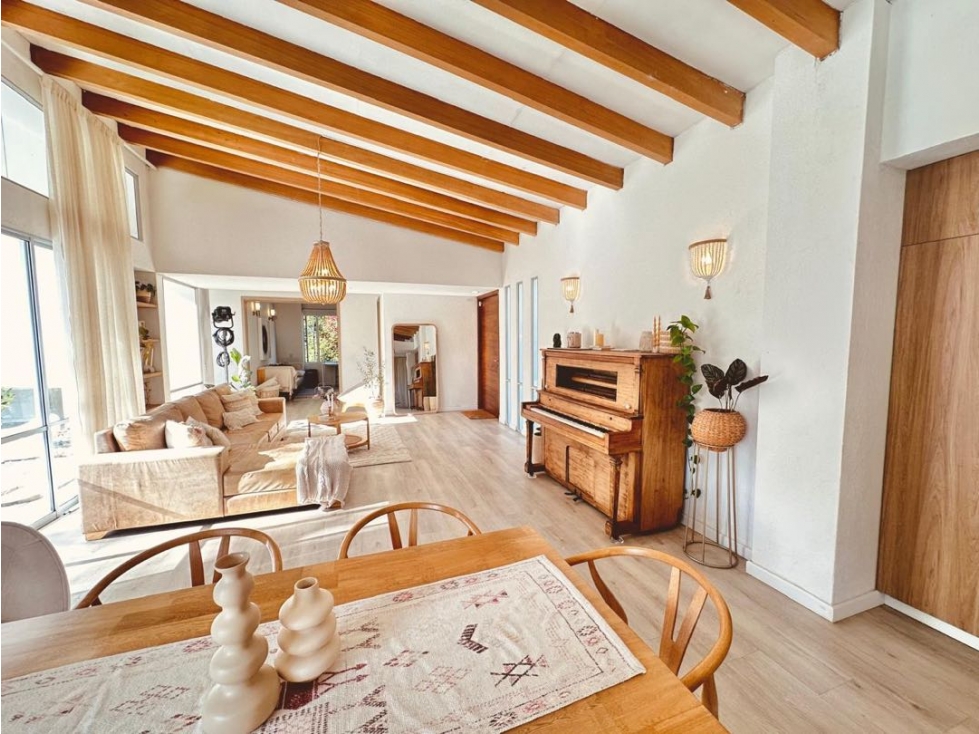 Linda Casa en Loma del Escobero Alto de Un Nivel (*) — foto 6