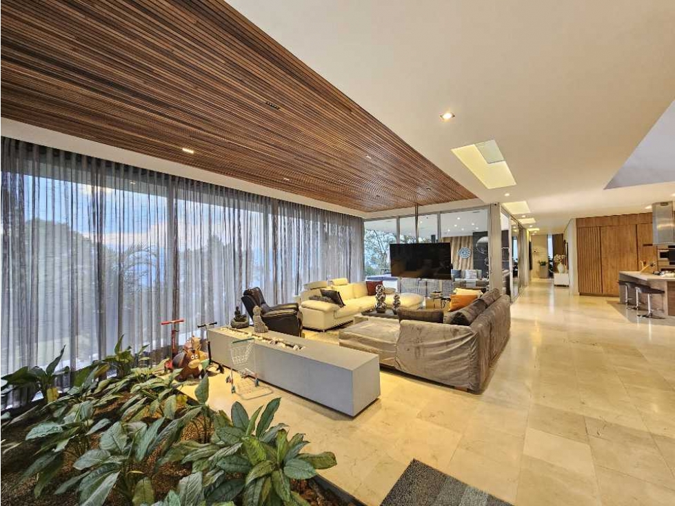 CASA EN PALMAS CON VISTA A LA CIUDAD