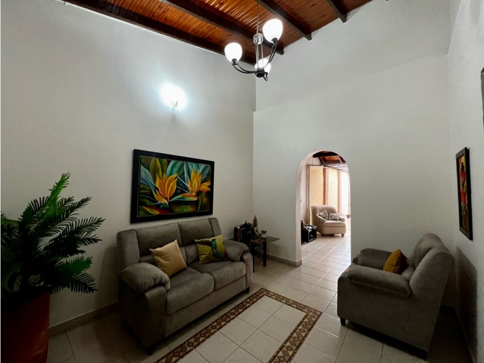 SE VENDE CASA EN BARRIO NUEVO PALMIRA - E.I - WS 9228152