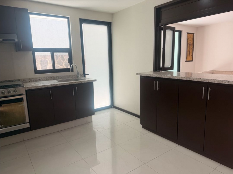 Casa en Parque La Castellana, Lomas de Angelopolis. Cerca de Sonata — foto 4