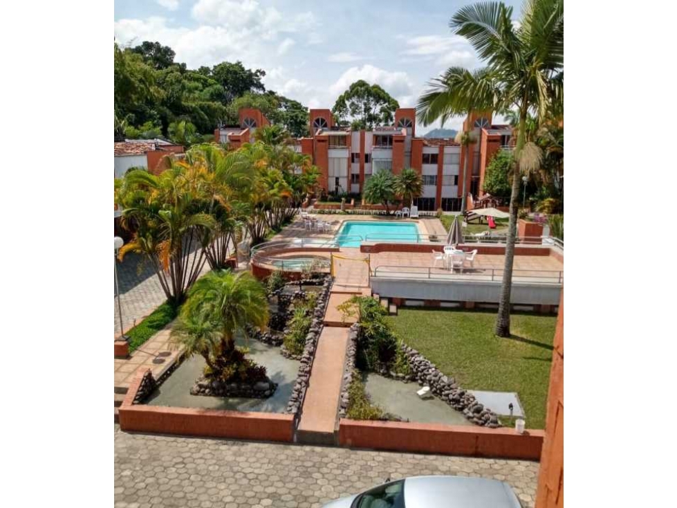 Casa en Pereira en exclusivo condominio CANAAN cerca a UTP