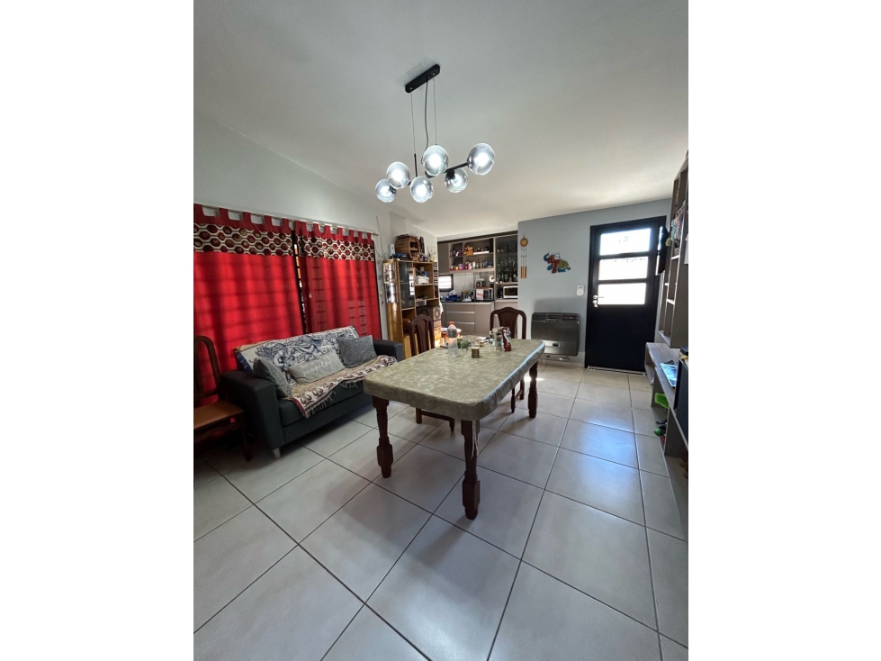 CASA EN PH -vendo! A pocas cuadras del centro — foto 3