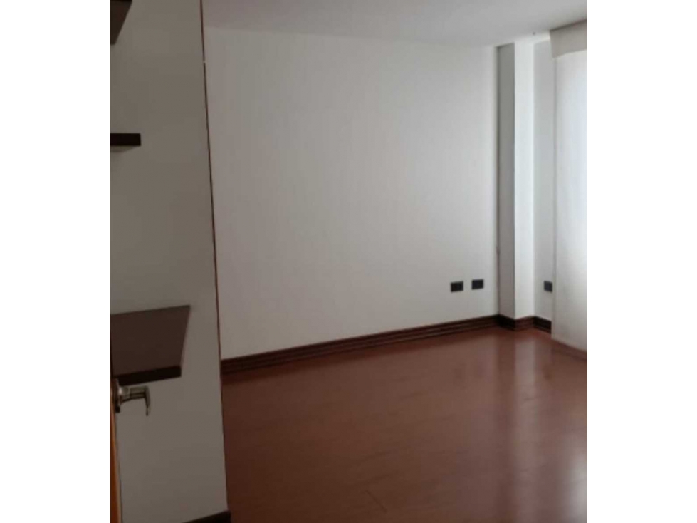 Casa en PINARES en conjunto cerrado 270 mts — foto 4