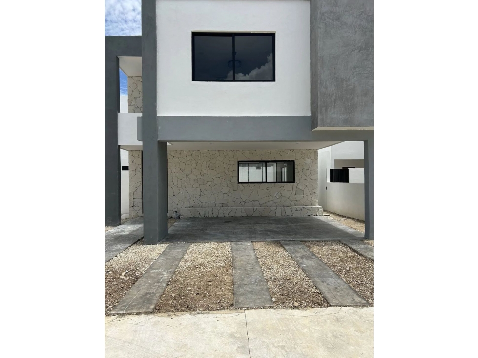 CASA EN VENTA EN PRIVADA TAMORA