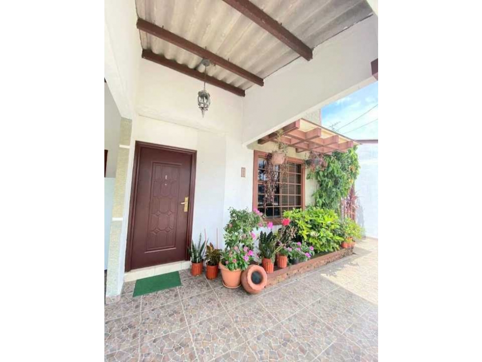 CASA EN QUINTAS DEL LAGO A 10 MINUTOS DE BRISAS DEL GOLF — foto 2