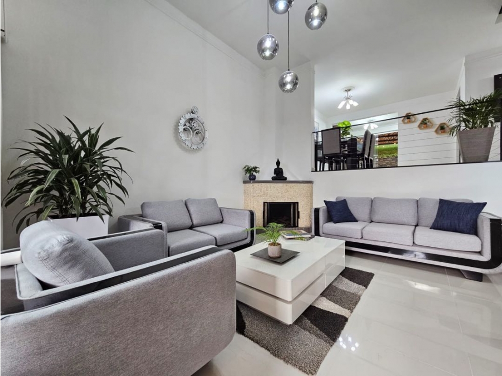 Casa en renta amueblada o sin amueblar en Alto de Balsos Poblado — foto 4