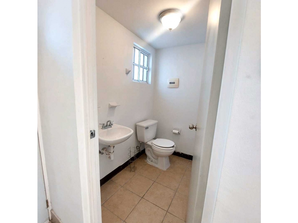 casa en renta Cd. Juárez fracc. Canto de Calabria cerrada Cosenza — foto 3