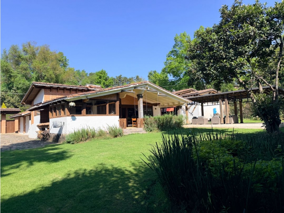 CASA EN RENTA | ALBERCA | JARDÍN |CLUB DE GOLF | AVANDARO — foto 2