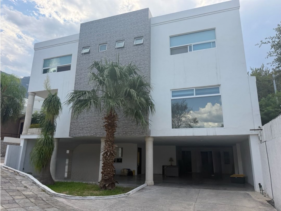 Casa en Renta Col. Carrizalejo en San Pedro Garza Garcia - 1