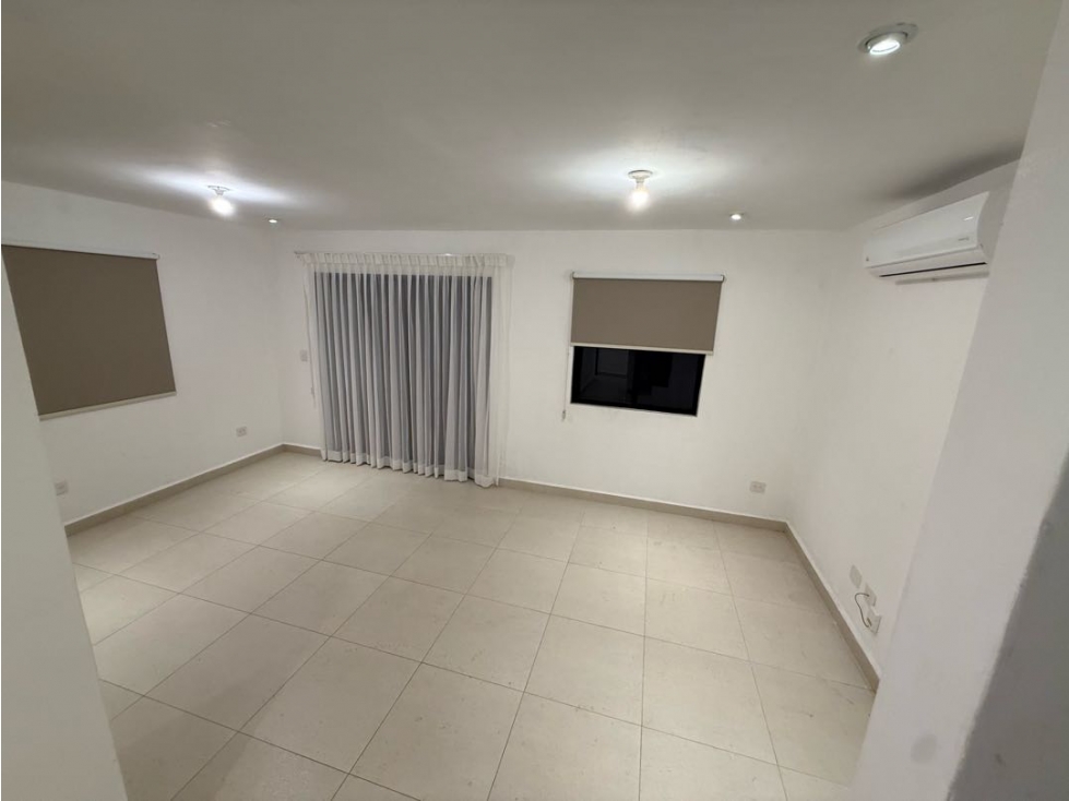 CASA EN RENTA COLONIA MONTELLAN ZONA SUR — foto 4