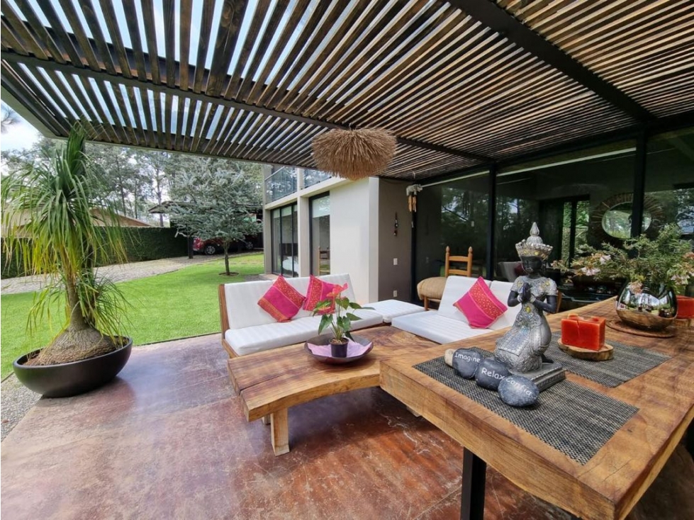 CASA EN RENTA CON JACUZZI AVÁNDARO A