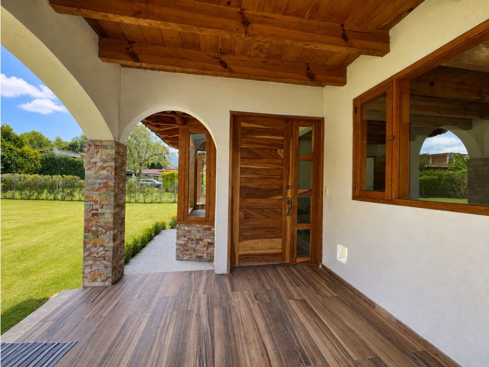 CASA EN RENTA CON JARDIN | SIN MUEBLES | CASAS VIEJAS - 4
