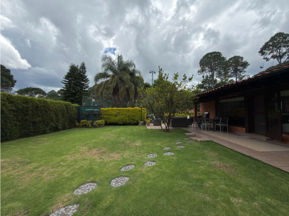 CASA EN RENTA | CONDOMINIO | ALBERCA | JARDIN | AVANDARO — foto 5