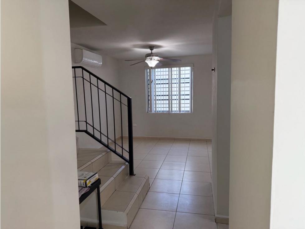 CASA EN RENTA EN CAPELLANIA RESIDENCIAL EN APODACA EQUIPADA Y RECÁMARA — foto 5