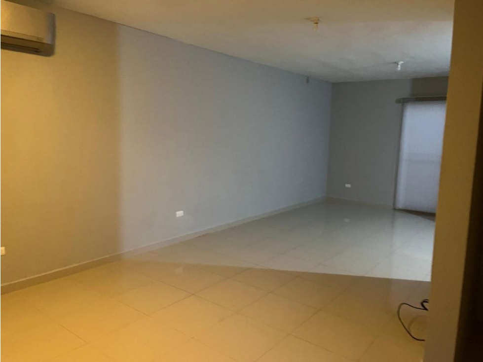 CASA EN RENTA EN CERRADAS DE SANTA ROSA PREMIER EQUPADA — foto 6