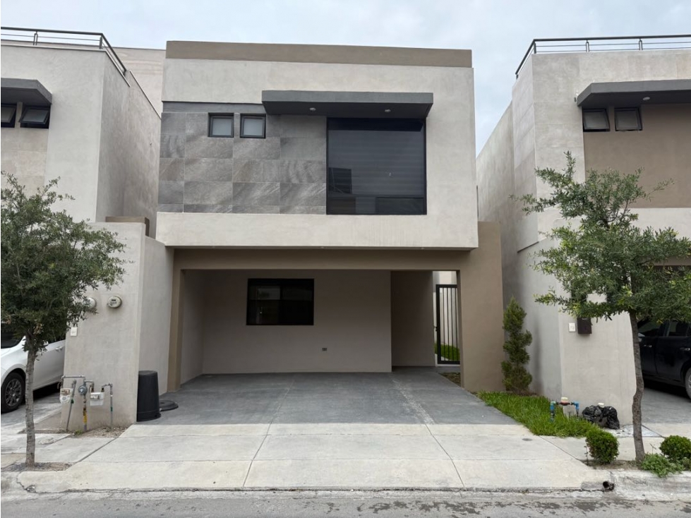 CASA EN RENTA EN CERRADAS ÁMBAR APODACA SEMIAMUEBLADA Y EQUIPADA — foto 2