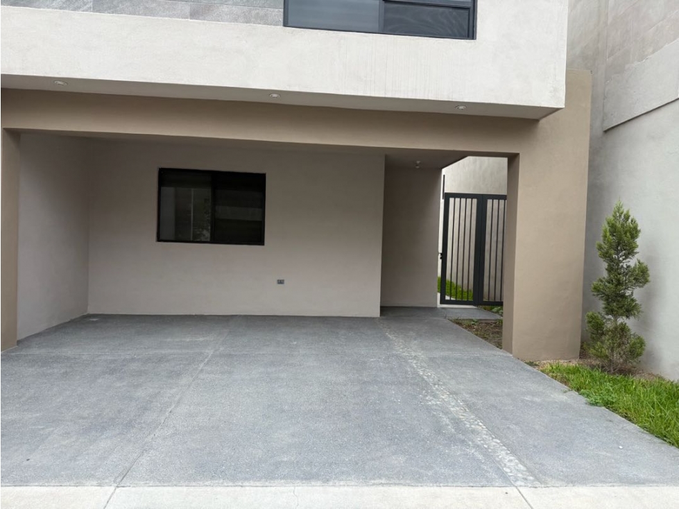 CASA EN RENTA EN CERRADAS ÁMBAR APODACA SEMIAMUEBLADA Y EQUIPADA — foto 3