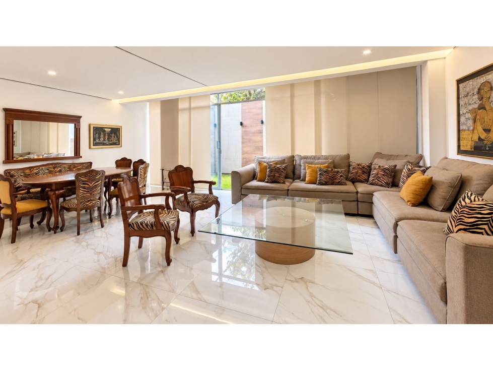 Casa moderna en Venta Sector El Nacional, Tumbaco - 1