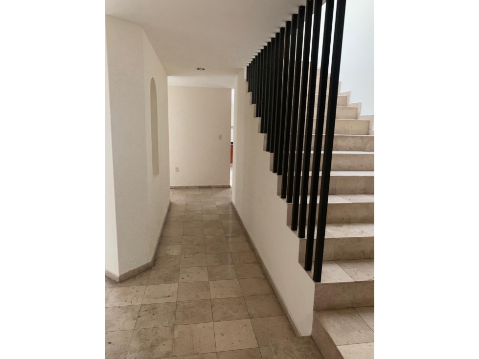 Casa en renta en Jardines de Zavaleta con buen jardín. A PARTIR 1 AGO — foto 5