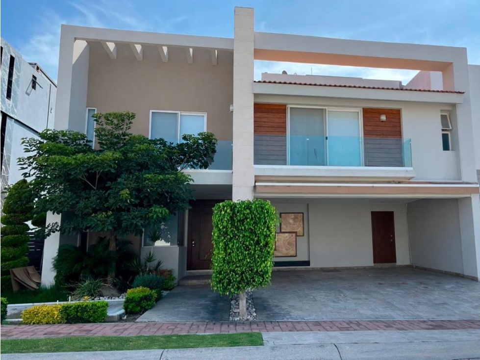Casa en renta en La Vista Country club de 4 recámaras - 1