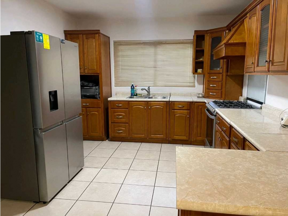 Casa en renta en Loma Encantada - 5