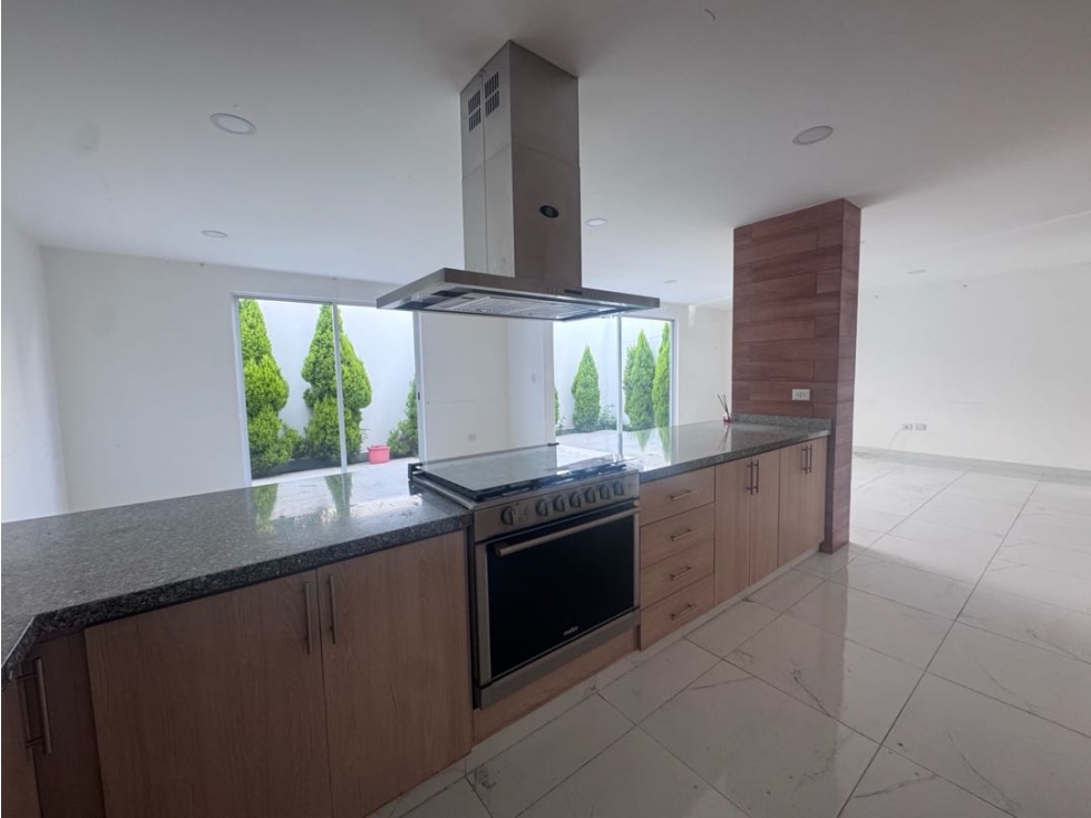 Casa en Renta en Lomas de Angelopolis III, Parque Sinaloa - 1