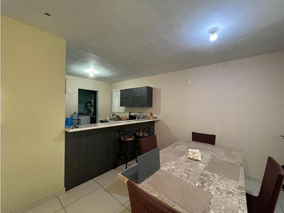 CASA EN RENTA EN PRIVADAS BORNEO EN APODACA AMUEBLADA Y ALBERCA — foto 3