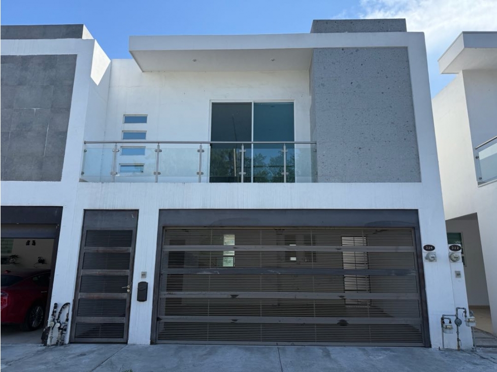 CASA EN RENTA EN PRIVADAS DE ANAHUAC IRLANDÉS EQUIPADA FRENTE PARQUE — foto 2