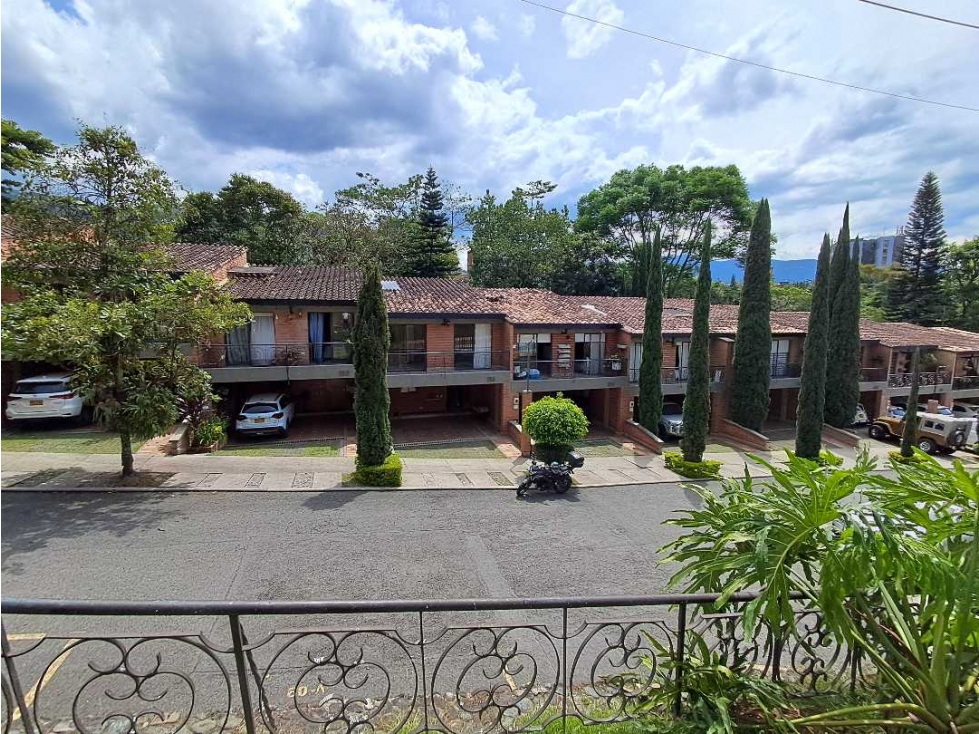 Casa en arriendo Envigado las Brujas