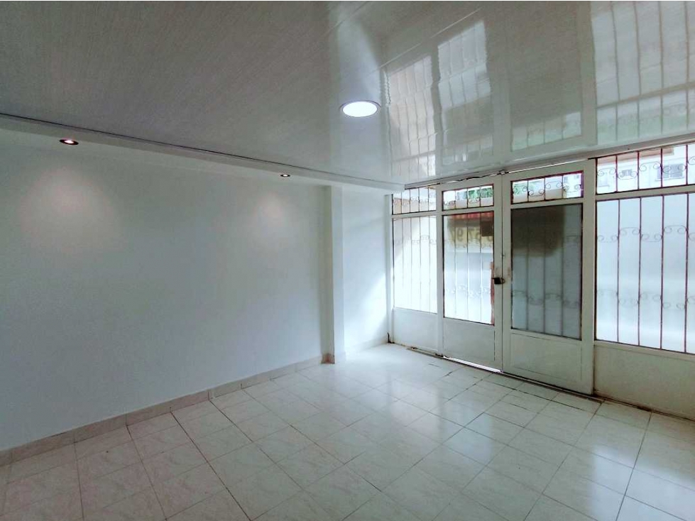 CASA EN RENTA PARA USO COMERCIAL. SECTOR CASTELLANA ARMENIA QUINDIO - 3