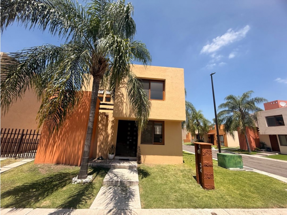 CASA EN RENTA PUERTA REAL - 1