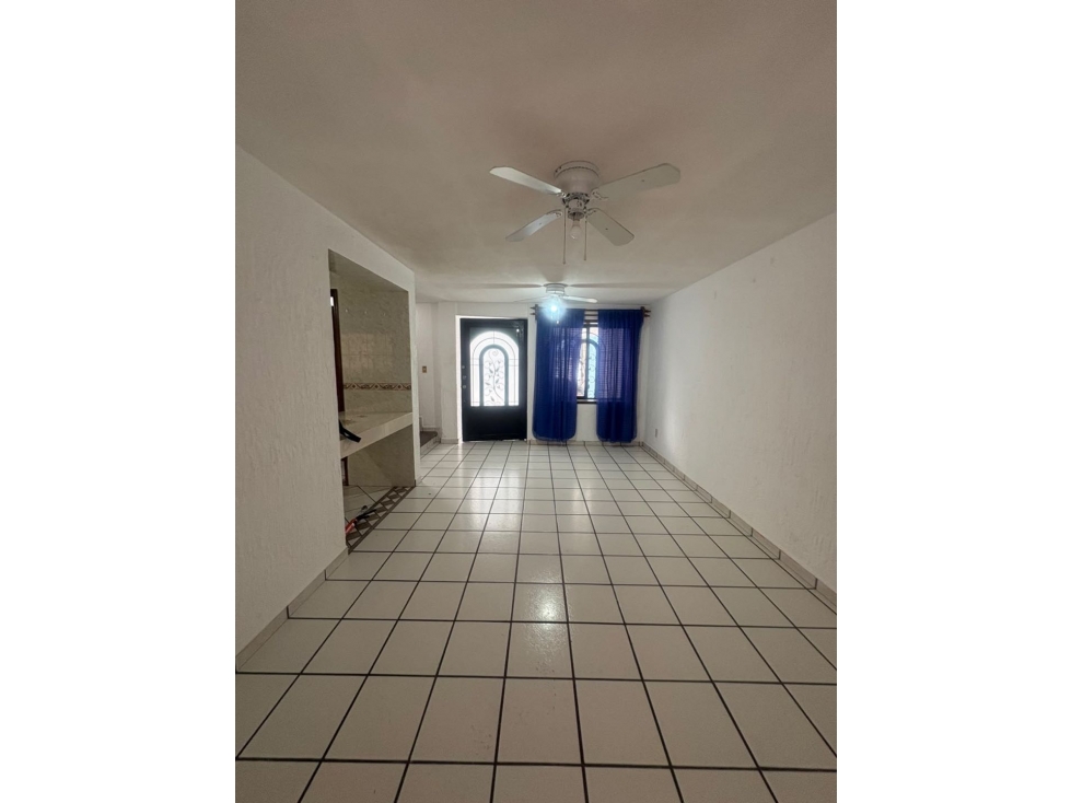 CASA EN RENTA PLAZAS DEL SOL - 2