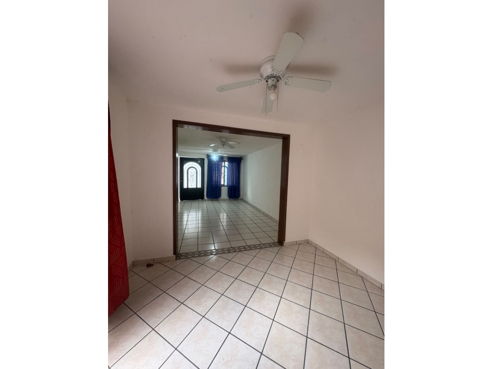 CASA EN RENTA PLAZAS DEL SOL - 3